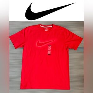🆕 Nike Men's Red Regular Fit Short Sleeve Tee. Size L